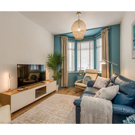 Central Belfast Apartments Chic Luxe R&R エクステリア 写真