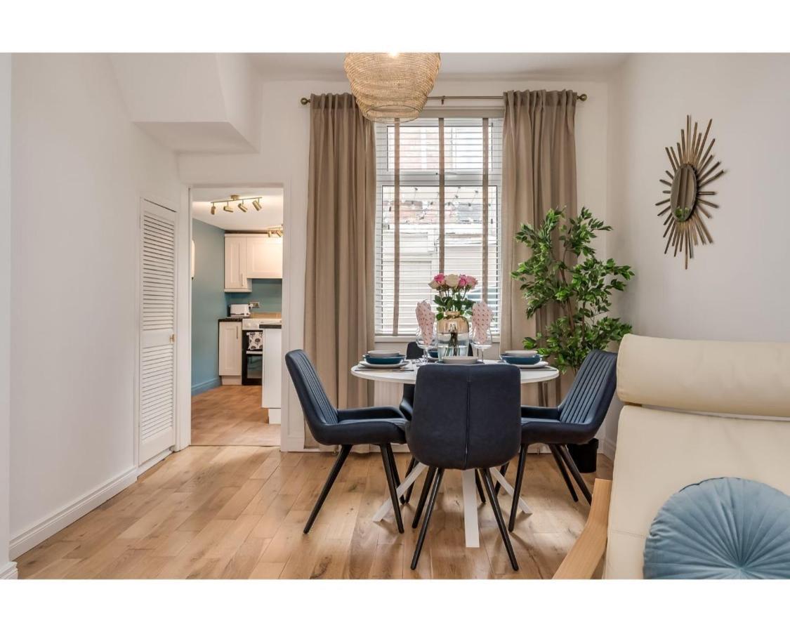 Central Belfast Apartments Chic Luxe R&R エクステリア 写真