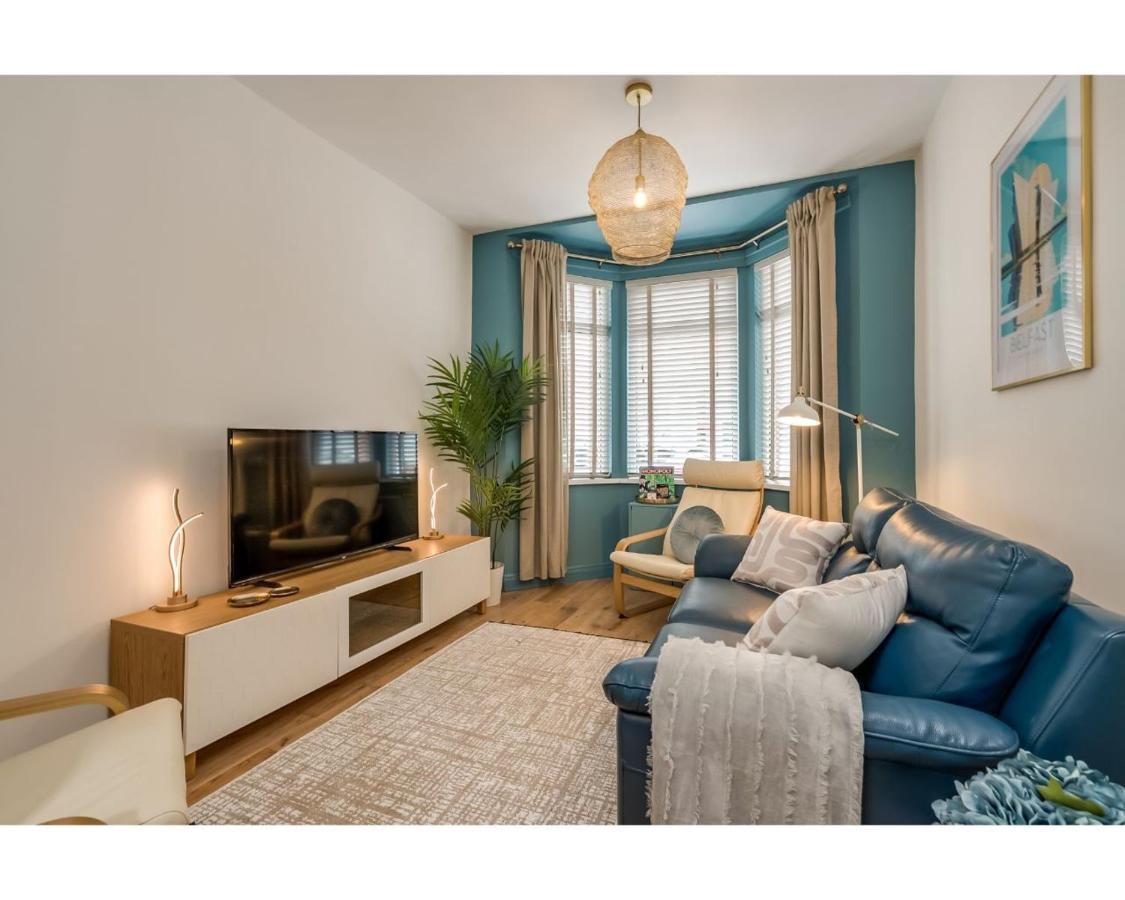 Central Belfast Apartments Chic Luxe R&R エクステリア 写真