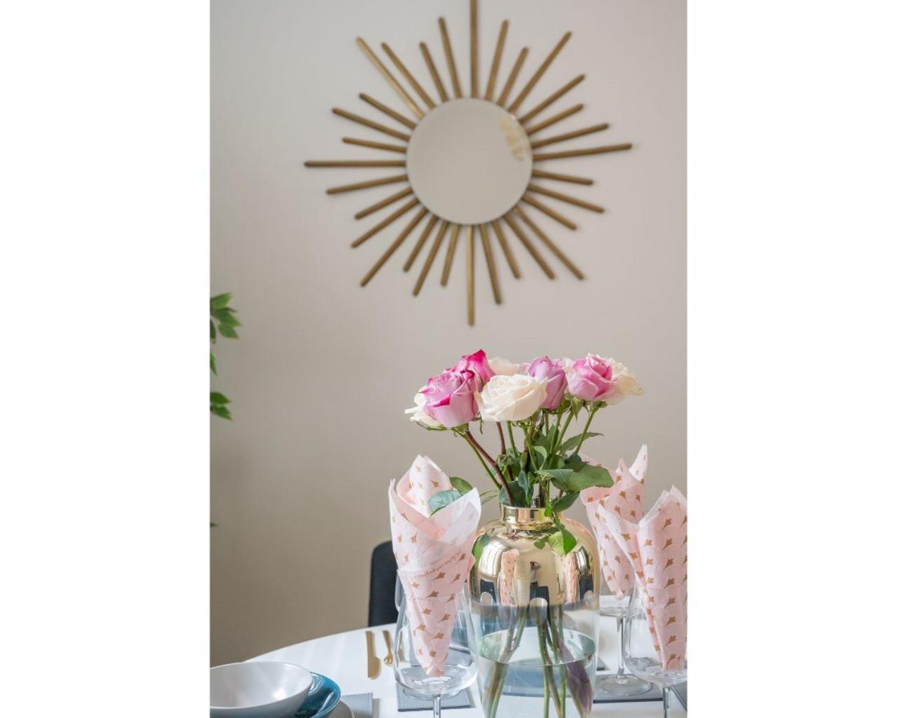 Central Belfast Apartments Chic Luxe R&R エクステリア 写真