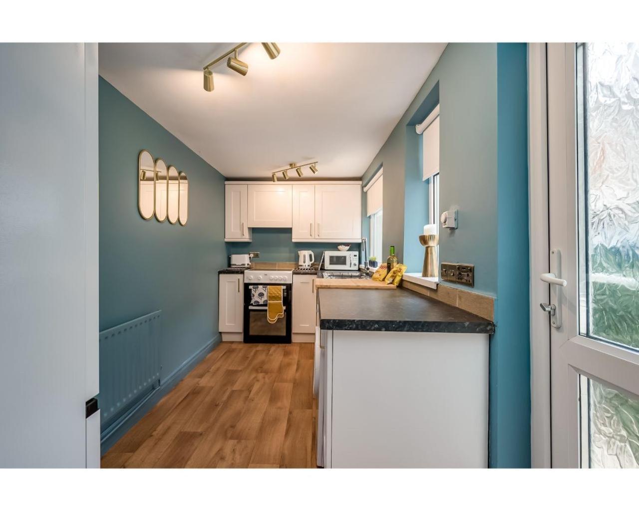 Central Belfast Apartments Chic Luxe R&R エクステリア 写真